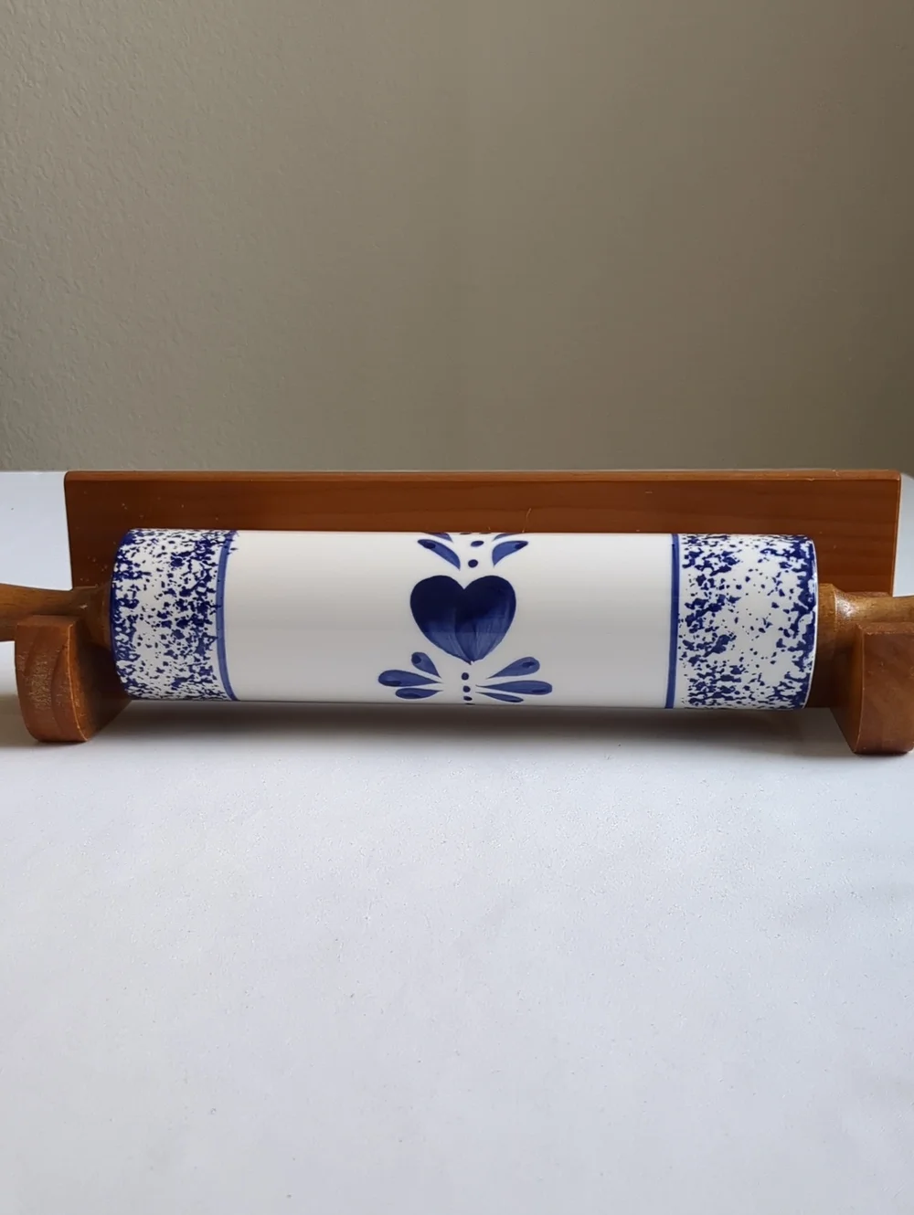 Rolling Pin With Wooden Handles And Wooden  Holder Display Hanger